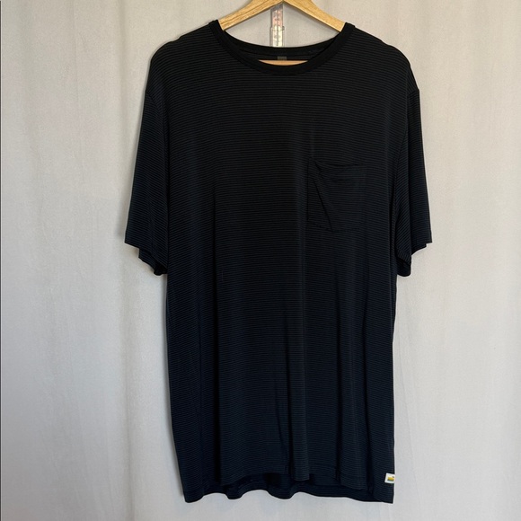 Vuori Men's Linear Tech Short Sleeve Tee Size XL - Picture 2 of 9